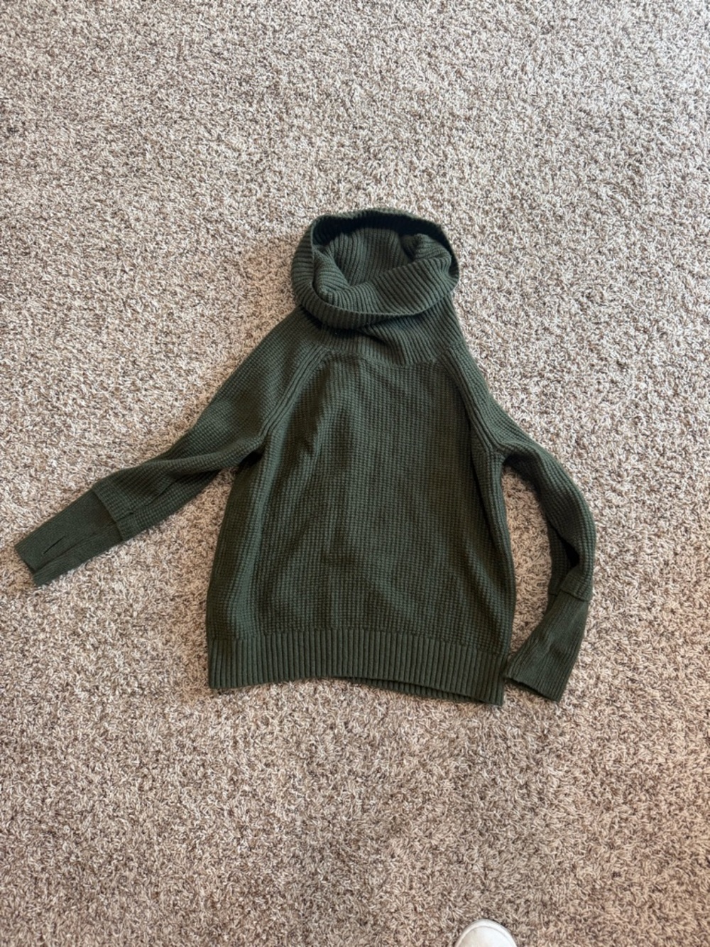 Market & Spruce Olive Green Ribbed Turtleneck Sweater